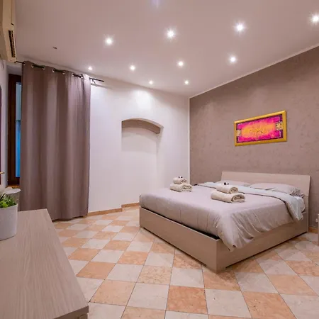 Hotel apartamentowy Arena Mazzini Giulietta & Romeo 3*