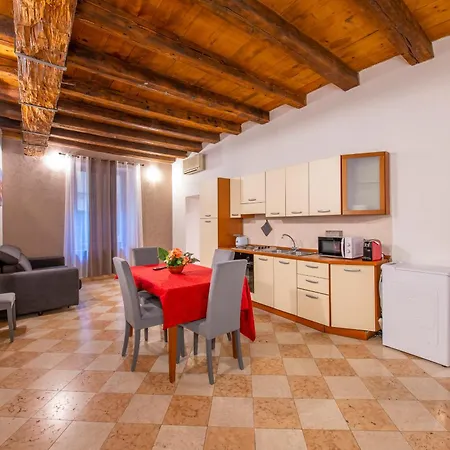Arena Mazzini Giulietta & Romeo Hotel apartamentowy 3*